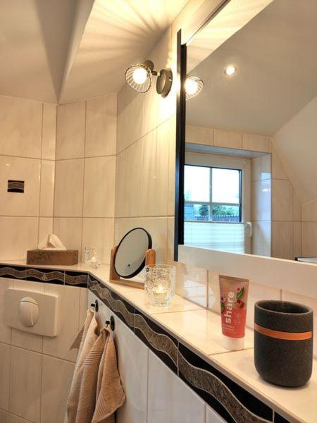 Ferienhaus Blaue Blume: Eco-Friendly Retreat with EV Charging & Sauna Guntersberge Exterior photo